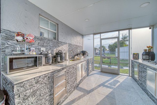 12620 SW 252nd Ter, Homestead, FL 33032