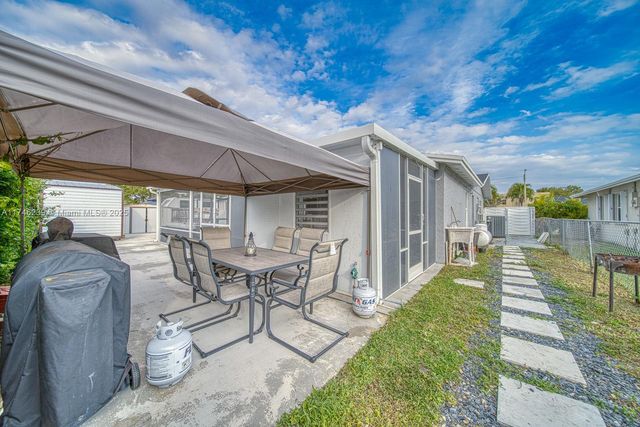 12620 SW 252nd Ter, Homestead, FL 33032