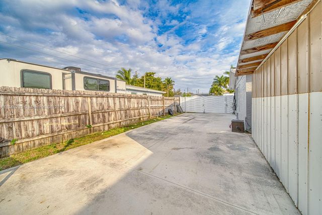 12620 SW 252nd Ter, Homestead, FL 33032
