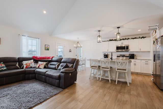 1024 Prairie View Drive, Richmond, KY 40475