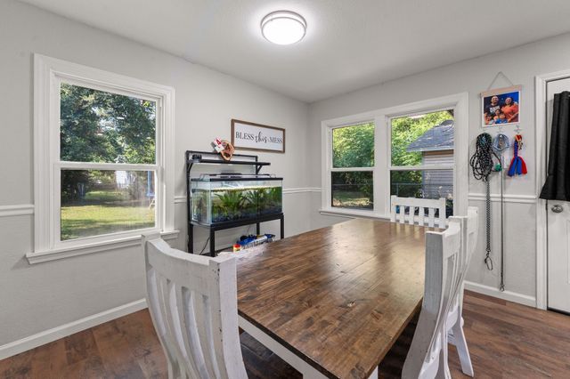 809 Phillips Street, Cleburne, TX 76033