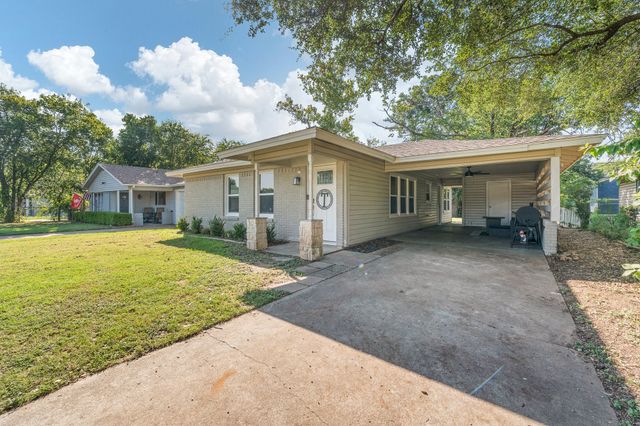 809 Phillips Street, Cleburne, TX 76033