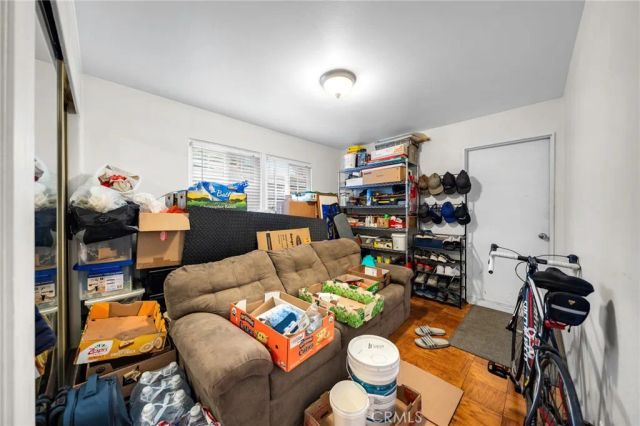 16738 Index, Granada Hills, CA 91344