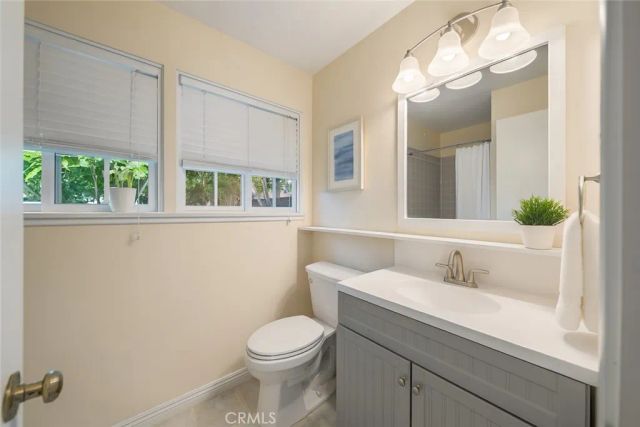 16738 Index, Granada Hills, CA 91344