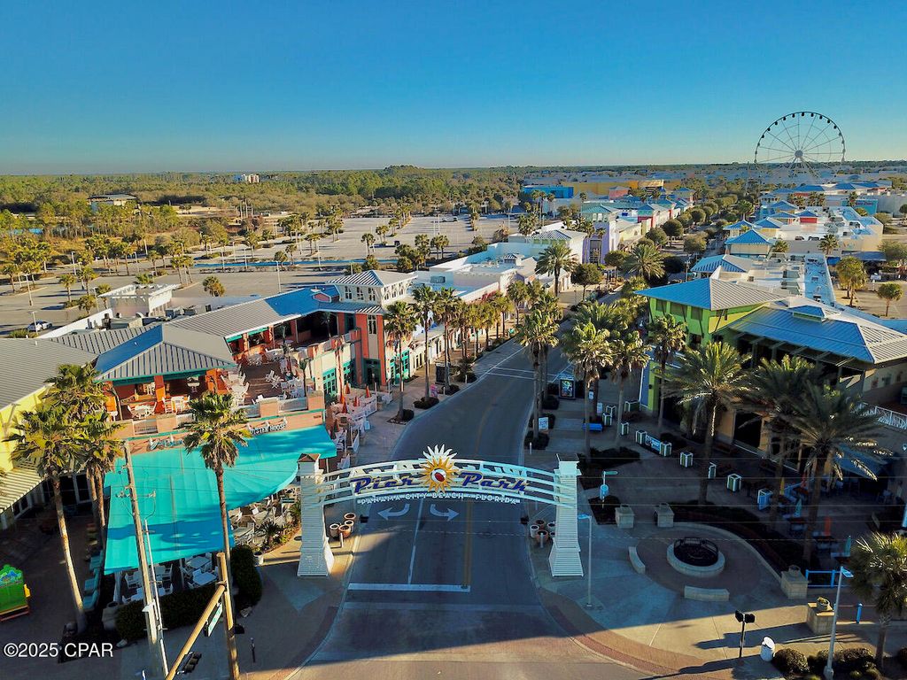 Image 11 of property listing at 601 Granada Circle, Panama City Beach, FL 32413