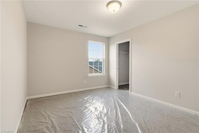 142 Bald Cypress Drive, Winston-salem, NC 27127