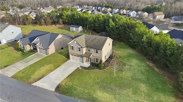 142 Bald Cypress Drive, Winston-salem, NC 27127