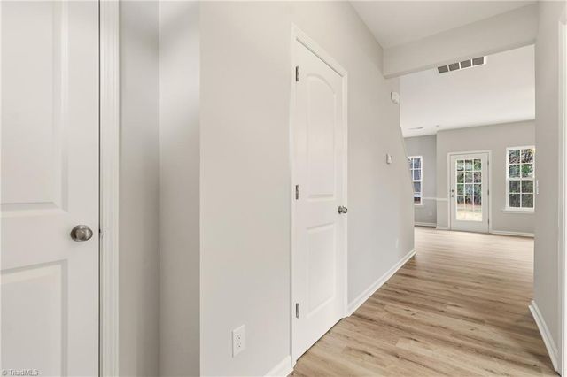 142 Bald Cypress Drive, Winston-salem, NC 27127