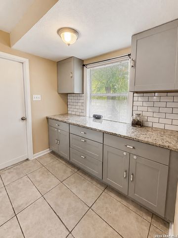1510 LORELEI LN, New Braunfels, TX 78130