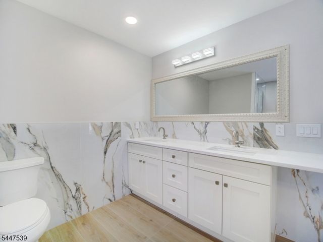 735 Vernon Ave, Kenilworth Boro, NJ 07033