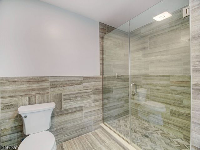 735 Vernon Ave, Kenilworth Boro, NJ 07033