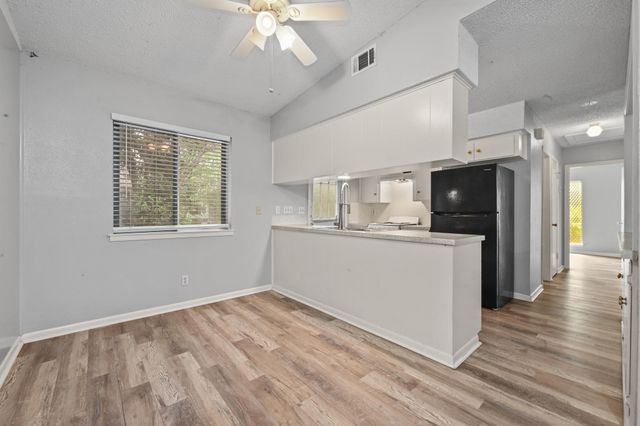 8910 Little Walnut A, Austin, TX 78758