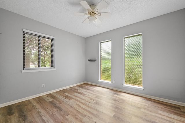 8910 Little Walnut A, Austin, TX 78758