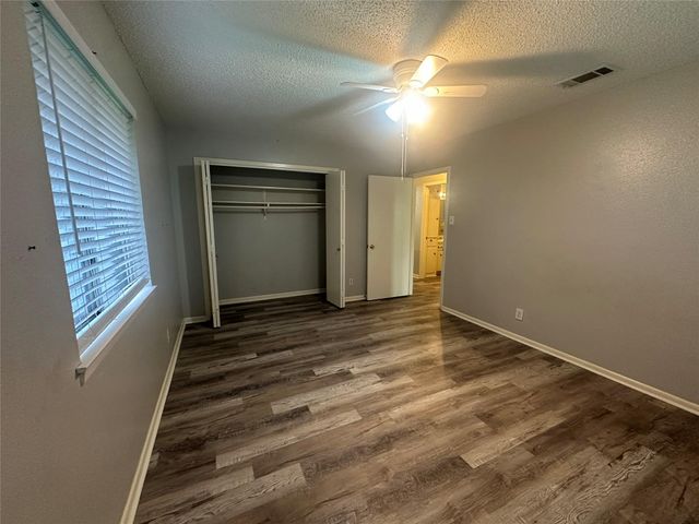 8910 Little Walnut A, Austin, TX 78758