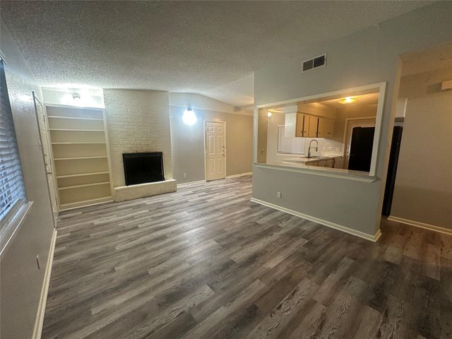 8910 Little Walnut A, Austin, TX 78758