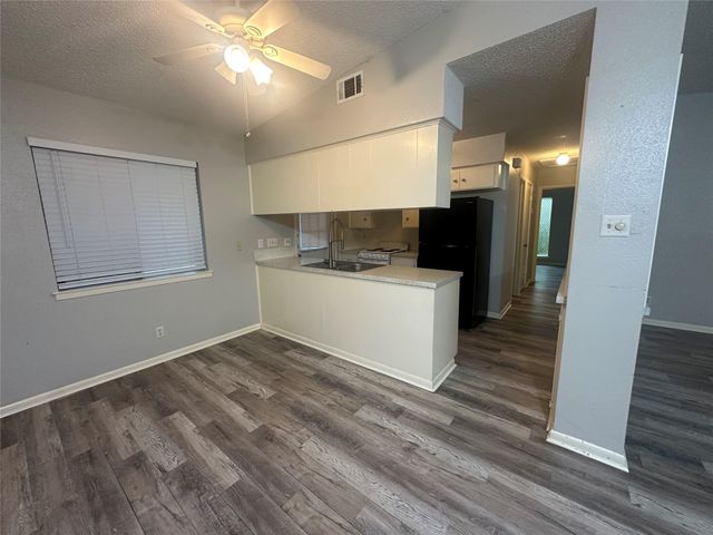 8910 Little Walnut A, Austin, TX 78758