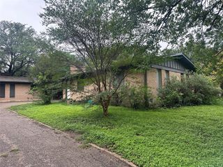 8910 Little Walnut A, Austin, TX 78758