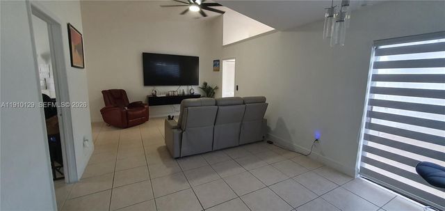 6702 SW 152nd Pl 28-02, Miami, FL 33193