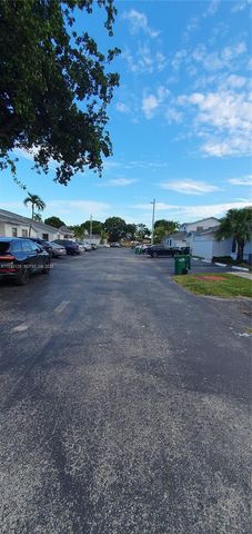 6702 SW 152nd Pl 28-02, Miami, FL 33193