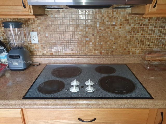 6702 SW 152nd Pl 28-02, Miami, FL 33193