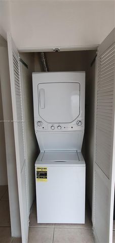 6702 SW 152nd Pl 28-02, Miami, FL 33193