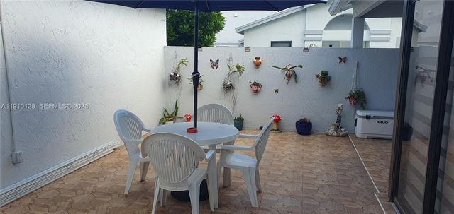 6702 SW 152nd Pl 28-02, Miami, FL 33193