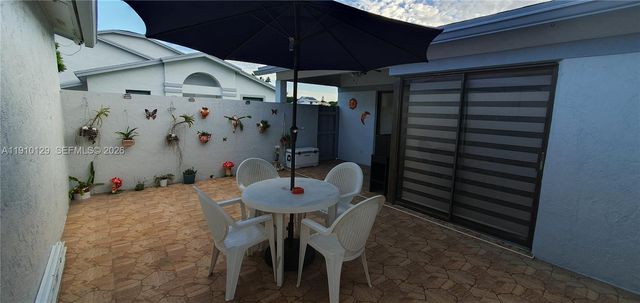 6702 SW 152nd Pl 28-02, Miami, FL 33193