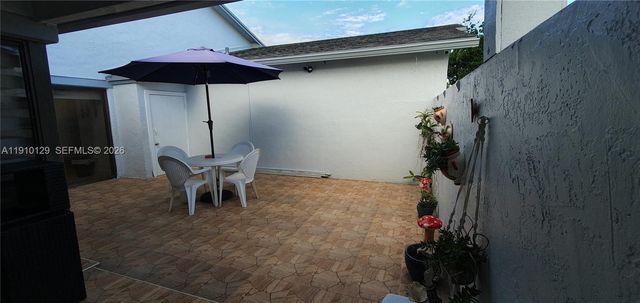 6702 SW 152nd Pl 28-02, Miami, FL 33193