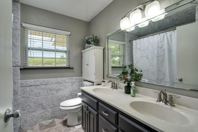 1513 JOHNSON ROAD, Iowa Park, TX 76367
