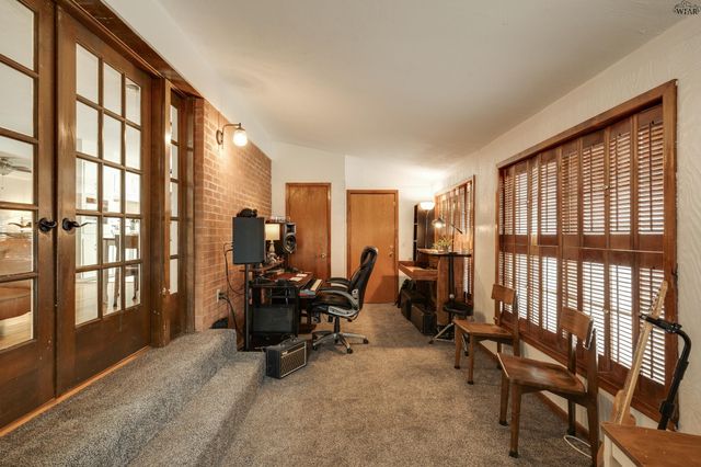 1513 JOHNSON ROAD, Iowa Park, TX 76367