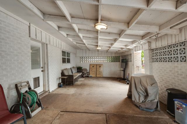 1513 JOHNSON ROAD, Iowa Park, TX 76367