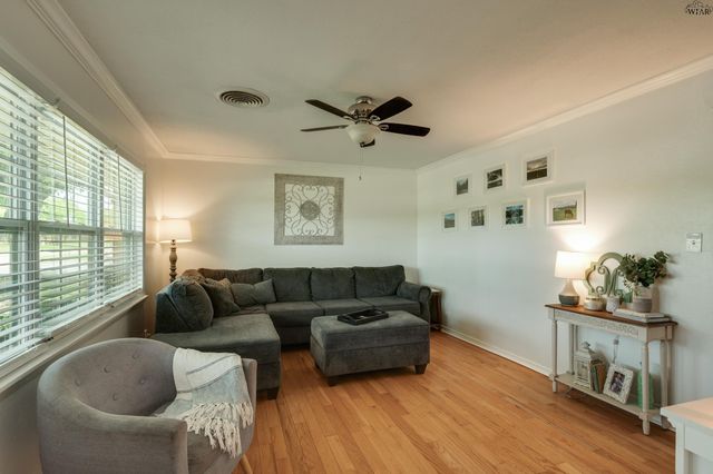 1513 JOHNSON ROAD, Iowa Park, TX 76367