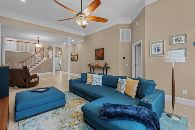 5017 Gilbert Ln., North Myrtle Beach, SC 29582