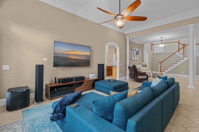 5017 Gilbert Ln., North Myrtle Beach, SC 29582
