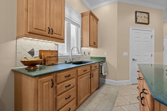 5017 Gilbert Ln., North Myrtle Beach, SC 29582