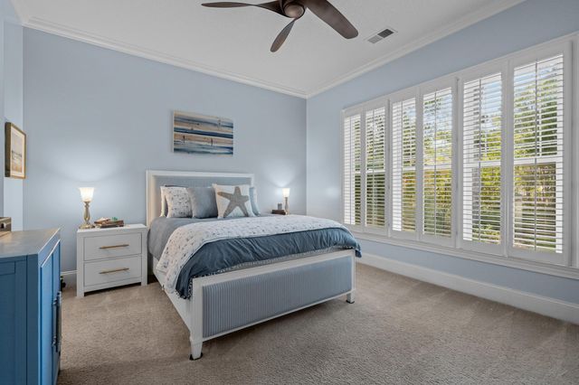5017 Gilbert Ln., North Myrtle Beach, SC 29582