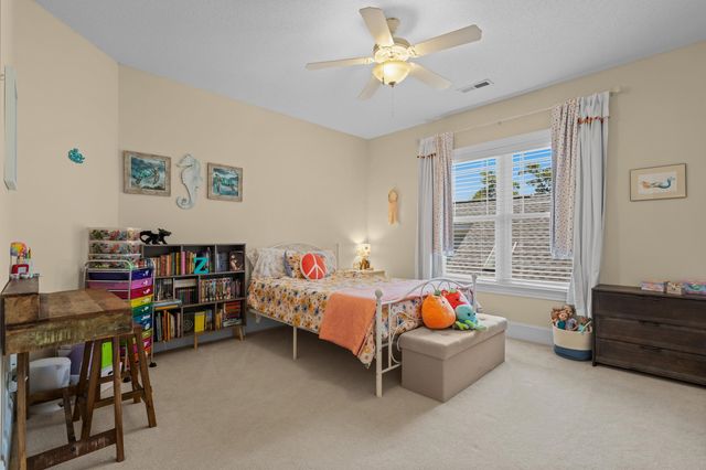 5017 Gilbert Ln., North Myrtle Beach, SC 29582