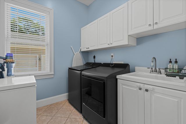 5017 Gilbert Ln., North Myrtle Beach, SC 29582