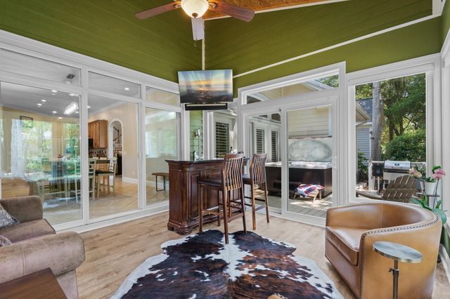 5017 Gilbert Ln., North Myrtle Beach, SC 29582