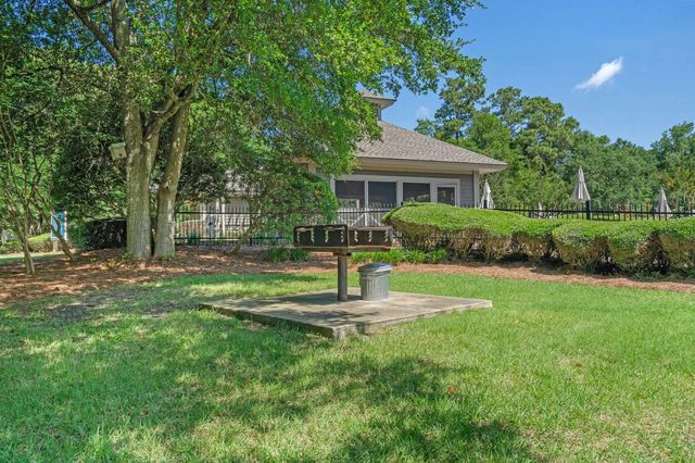 5017 Gilbert Ln., North Myrtle Beach, SC 29582
