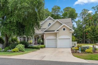 5017 Gilbert Ln., North Myrtle Beach, SC 29582