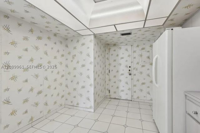2150 Sans Souci Blvd C402, North Miami, FL 33181
