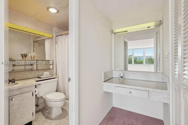 2150 Sans Souci Blvd C402, North Miami, FL 33181