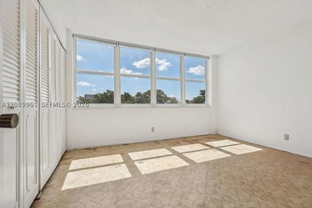 2150 Sans Souci Blvd C402, North Miami, FL 33181