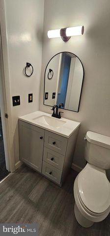 35 CHATTUCK CT, Middle River, MD 21220