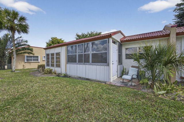 105 Lake Irene Drive, West Palm Beach, FL 33411