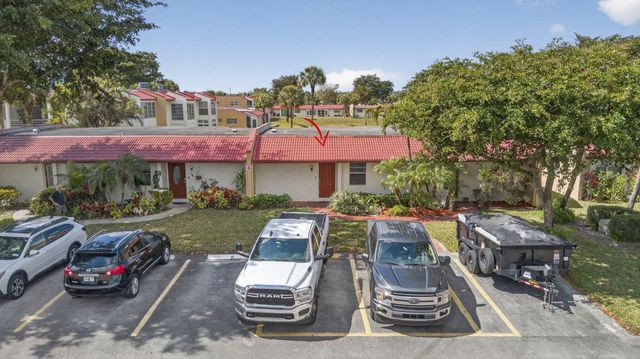 105 Lake Irene Drive, West Palm Beach, FL 33411