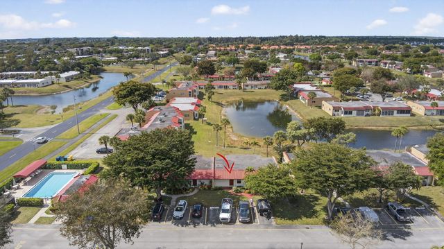 105 Lake Irene Drive, West Palm Beach, FL 33411