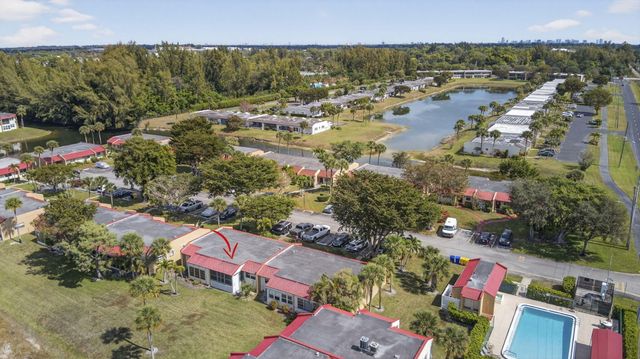 105 Lake Irene Drive, West Palm Beach, FL 33411