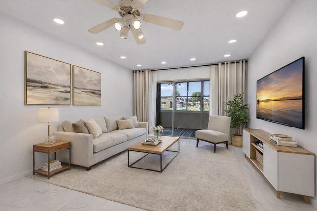 105 Lake Irene Drive, West Palm Beach, FL 33411